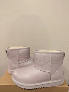 UGG Australia Kids Classic Mini Pearlized Boots  Size 6 NEW NIB - Picture 1 of 6