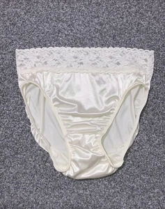 Bikini vintage Bali raso lucido seconda pelle pizzo top avorio Sissy mutandine 6 M - Foto 1 di 5