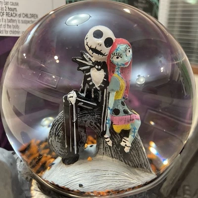 Globo de nieve musical Pesadilla antes de Navidad Jack Skellington Foto 1 de 4