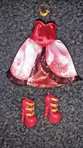 Ever After High Apple White Doll Chapter 1 Outfit Pieces, Dress, Shoes, Necklace - Picture 1 of 1