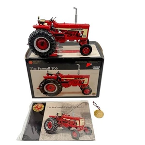 Ertl Precision Series Farmall 706 Tractor 1/16 McCormick w/ Box & Medallion Red - Picture 1 of 24