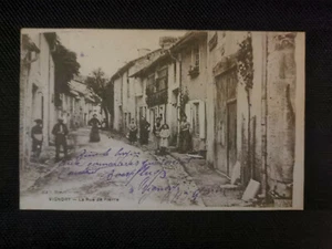 CPA 52 VIGNORY - La Rue de Pierre - Imagen 1 de 2