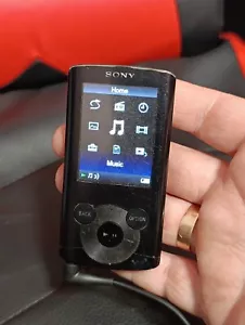MP3 Player Sony Walkman NWZ-E363 4GB Black - Tested - Picture 1 of 10