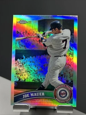 2011 Topps Chrome Joe Mauer Refractor #80 Minnesota Twins z1026 - Image 1 of 2