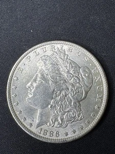 Dólar de plata Morgan 1886 P ¡en buen estado!!! - Imagen 1 de 2