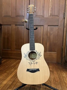 Electric Acoustic Guitar Taylor Swift Baby Taylor-e Natural Good Condition - Picture 1 of 4