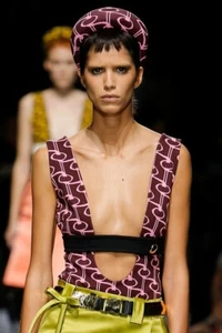 PRADA S/S 2019 RUNWAY Bordeaux Rosa Jacquard Key Body Strampler IT38/US4 Neu mit Etikett - Bild 1 von 8