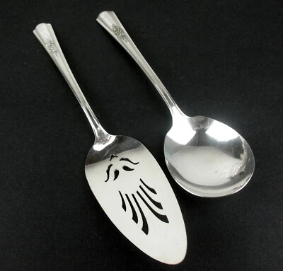 Servidor de pastelería + cuchara de bayas Wm Rogers Desire 1940 vintage plateado  Foto 1 de 3