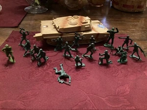 Spielzeug Armee Panzer & 18 Armee Männer für Kinder - Bild 1 von 4