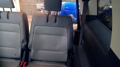 Левое заднее сиденье третьего ряда 15 16 17 Ford Flex для водителя черное кожаное с ручной коробкой передач - Изображение 1 из 4