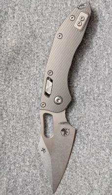 Microtech MANUAL  Stitch Ram-Lok Fluted Clear Aluminum M390 Blade 169RL-10FLNC - Image 1 of 4