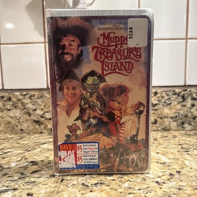 Muppet Treasure Island (VHS, 1996) Clam Shell Tim Curry Jim Henson NEW SEALED - Imagem 1 de 4