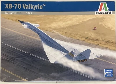 Italeri 1/72  XB-70 Valkyrie 327818 - Image 1 of 4