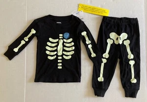 NWT Gymboree Halloween Black Skeleton Pajamas 6-12 Months Glow in the Dark - Picture 1 of 1