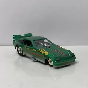 1976 76 Chevy Monza lustiges Auto Sammlerstück Maßstab 1/64 Druckguss Diorama Modell - Bild 1 von 5