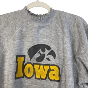 Vintage xl Iowa Hawkeyes Sweatshirt ruffles neck and cuffs Made in USA - Picture 1 of 15
