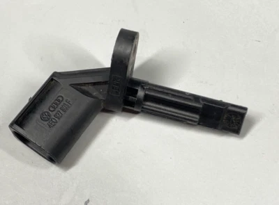 2008-2017 AUDI A4 S4 A5 S5 RS5 SENSOR DE VELOCIDADE ABS TRASEIRO DIREITO E DIANTEIRO ESQUERDO FABRICANTE DE EQUIPAMENTO ORIGINAL - Imagem 1 de 4