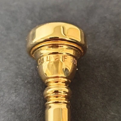 Boquilla Bob Reeves Flugelhorn 42F chapada en oro vintage Foto 1 de 4