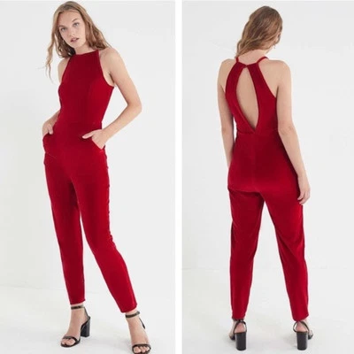 Mono Urban Outfitters para mujer M rojo terciopelo halter espalda abierta glamour minimalista Foto 1 de 4
