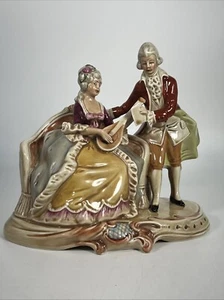 "Estatuilla de cuerda de pareja de porcelana vintage de la RDA hecha en Alemania 9"" X 8"" Musicciones" - Imagen 1 de 14