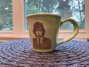Katze Ton Kaffeebecher Mick Jagger grün Becher W.Wittering, 1967: Besitz - Bild 1 von 3