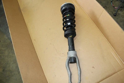 Jaguar XE 2017 puntal delantero izquierdo resorte conjunto de amortiguador AWD R761 Foto 1 de 4