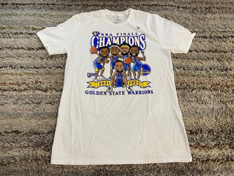 Fanatics Golden State Warriors 2022 NBA Finals Champs Caricature T-Shirt Medium Cover