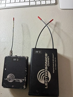 Lectrosonics UM400a and UCR401 Set- Block 22 Digital Hybrid set #3 - Image 1 of 4