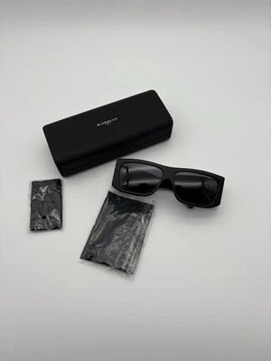 Givenchy GV40034I Black Leather Sunglasses 58mm Made in Italy Designer Shades - Image 1 of 4