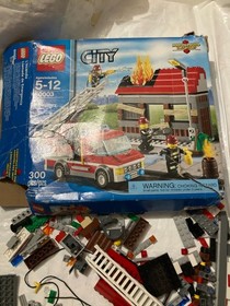 LEGO CITY FIRE EMERGENCY REPLACEMENT PIECES LOT NOT COMPLETE PIECES TOY 60003