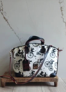 Disney Dooney Bourke 2015 Mickey Fahrrad Umhängetasche Tasche Flower Garden Festival LE - Bild 1 von 10