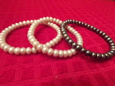 Honora Colores Gris Juego de 3 Pulseras Perla Foto 1 de 3
