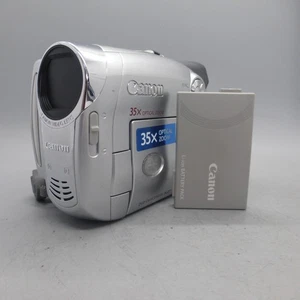 Canon DC211 Handheld DVD-RW Camcorder Silver Tested - Picture 1 of 10