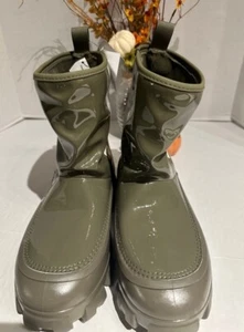UGG Women’s Classic Brellah Mini Boot Burnt Olive Size 9 US MSRP $170 - Picture 1 of 6