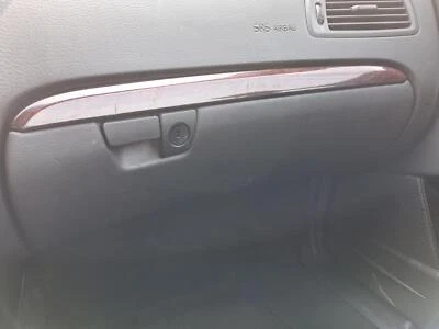 2001-07 Volvo 70 Series Glove Box/Compartment Door Assembly (Door & Bin Only) Foto 1 de 2