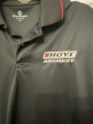 Camiseta/Polo Hoyt Tiro con Arco Para Hombres Med y XXL Negra y Roja Camisa de Rendimiento de Tiro Foto 1 de 3
