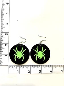 Pendientes hechos a mano - Halloween - Araña - Brilla en la oscuridad - Imagen 1 de 1
