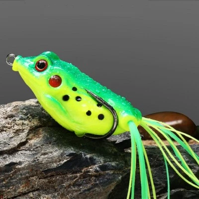 MICROSEVEN 10pcs Large Frog Soft Lures Topwater Bass Fishing Bait Crankbaits 2 hook + Box