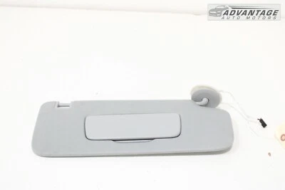 Chevrolet Blazer 2019-2023 parabrisas delantero derecho parasol OEM Foto 1 de 4