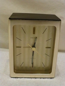 Vintage Seiko Alarm Clock Adjustable Quartz SQ Desk Bed Brass QQP111G Mint - Picture 1 of 12
