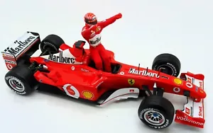 HOT WHEELS MARLBORO FERRARI F2002 M.SCHUMACHER CAMPIONE DEL MONDO 2002 1/18 F1 - Foto 1 di 4
