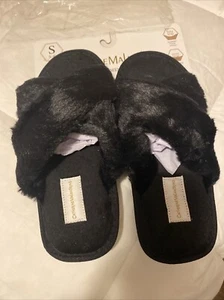 Women’s slippers - Picture 1 of 5