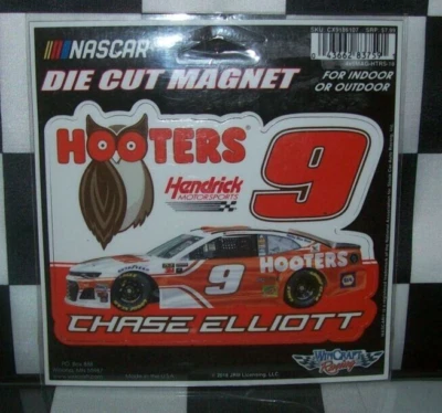 CHASE ELLIOTT #9 HOOTERS 2018 NASCAR RACING WINCRAFT DIE CUT MAGNET 5X5 SHEET - Image 1 of 3