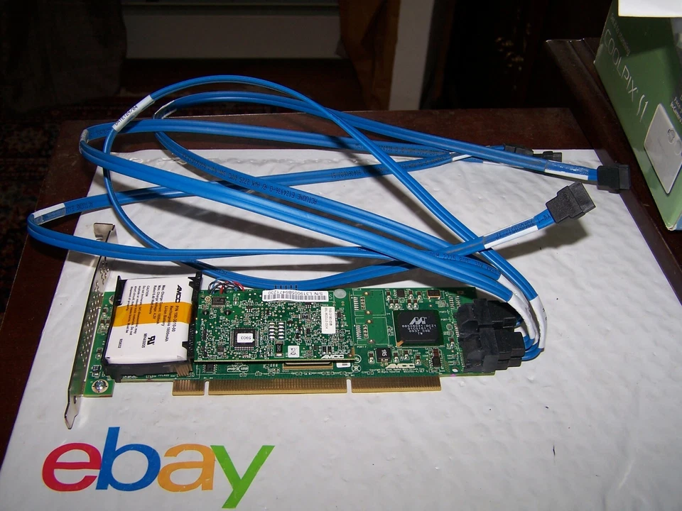 AMCC 9550SXU-4LP 4-Port SATA RAID PCI-X Controller 700-3189-05E with BBU - Image 1 of 1