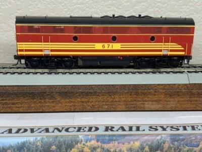 MAINE CENTRAL EMD F3B LOCO - FACTORY DC/DCC / QUANTUM SOUND - HO Scale NEW OOP - Image 1 of 4