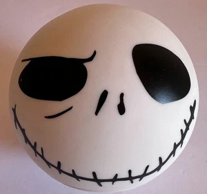 Tim Burton's Yahtzee The Nightmare Before Christmas travel edition - Picture 1 of 7