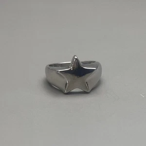 Y2K Vintage Silver Star Ring – Size 8, Unisex, Brand New - Picture 1 of 8