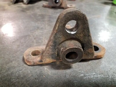 Dodge Power Wagon, Dodge WC, hangar de resorte delantero Foto 1 de 2