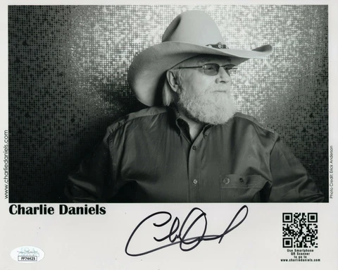 CHARLIE DANIELS HAND SIGNED 8x10 PHOTO    BEST POSE EVER     MUSIC LEGEND    JSA Cover