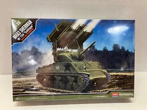 ACADEMY 1/35 SCALE M4A3 SHERMAN W/T34 'CALLIOPE' TANK SEALED MODEL KIT - Bild 1 von 5